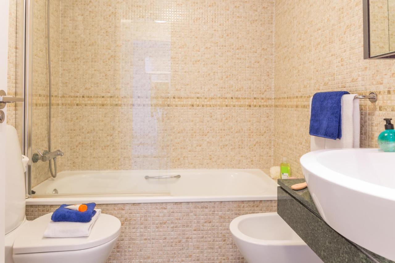 Three-Bedroom Apartment (2-8 Adults),1253359783:JPEG