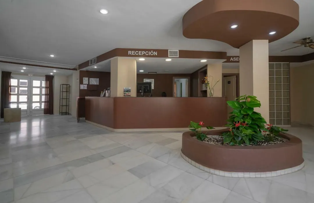 Apartamentos Mar Y Golf-1